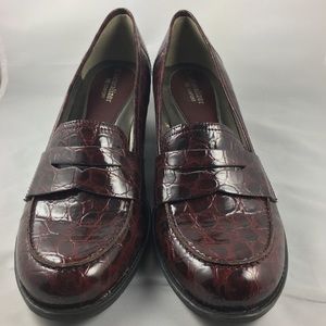 Naturalizer N5 Comfort Wine Heeled Loafer Sz 10.5?